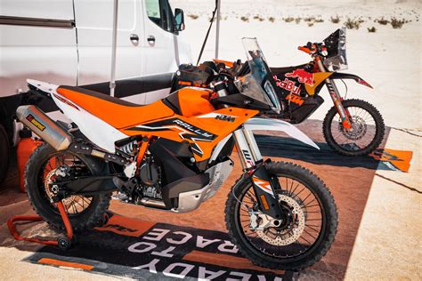 KTM 890 Adventure R Rally 2024 MOTOMAG