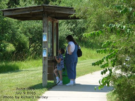 Reading At Kiosk Fiveriversmetroparks Flickr