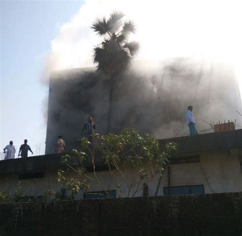 Massive fire engulfs 4-storey building in Bhiwandi, 170 residents ...