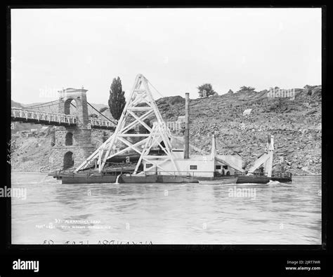 Alexandra lead, New Zealand, by Muir & Moodie Stock Photo - Alamy