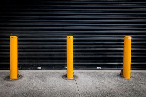 How to Choose Safety Bollard