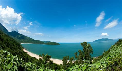 tips  visiting van village  danang  operator  vietnam