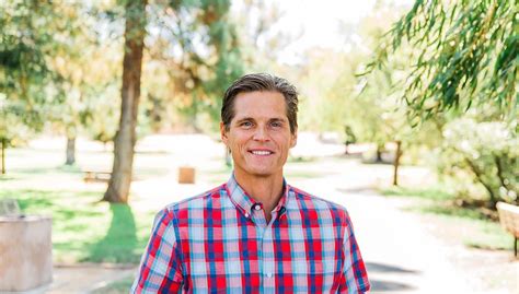 Silicon Valley elite defend nonprofit CEO with dark past - San José ...