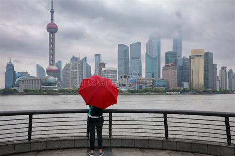 Orizzonte Di Shanghai E Del Fiume Huangpu Preso Dal Nanshi Fotografia