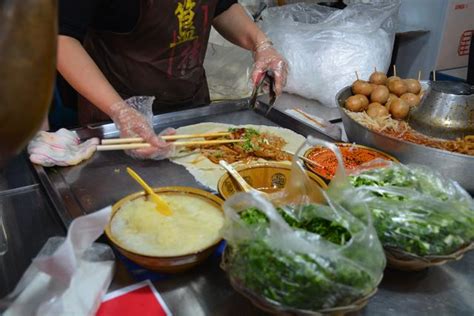 我們熟悉的大學城夜市美食又回來了？來簋街找回曾經的老味道 每日頭條