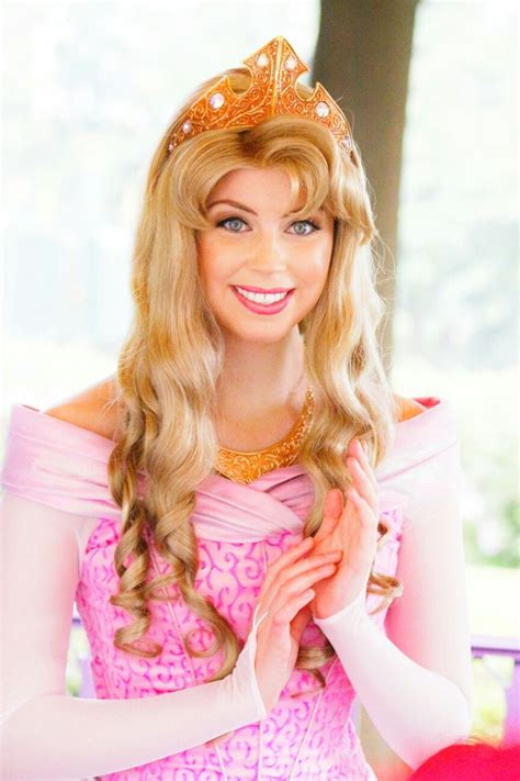 Aurora Hkdl Rapunzel Cosplay Disney Princess Cosplay Disney Cosplay