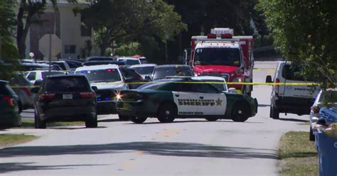 Two Dead In Shooting At Pompano Beach Apartment Complex Cbs Miami