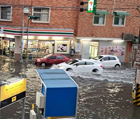 雨炸彰化！鹿港道路淹成河 和美打雷327戶停電 Yahoo奇摩電影戲劇