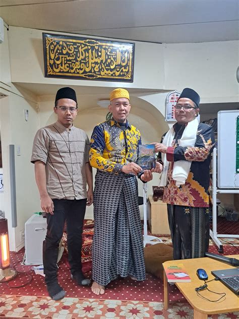 tafsir mimpi sholat di masjid besar 5