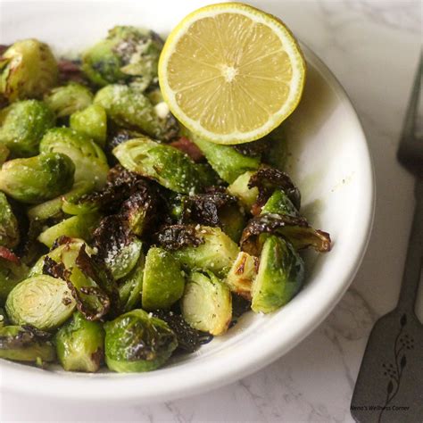 Easy Crispy Air Fryer Brussel Sprouts With Bacon Nenas Wellness Corner