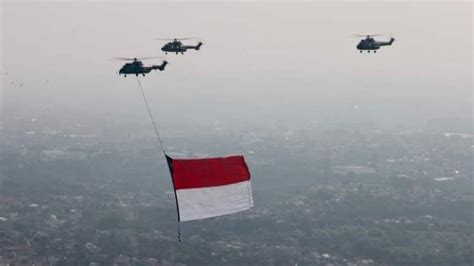 Hut Ke Ri Enam Helikopter Tni Au Bakal Kibarkan Bendera Merah Putih