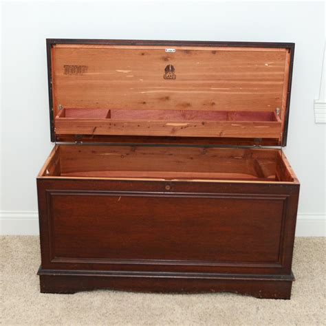 Lane Furniture Cedar Chest | EBTH