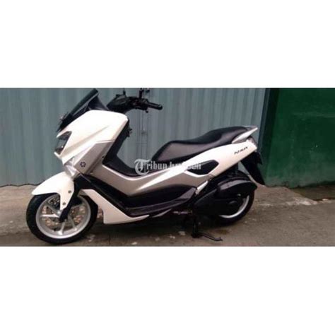 Motor Yamaha NMAX Non ABS 155 VAA 2017 Putih Bekas Body Mulus Di