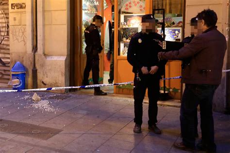 Apuñalada Una Mujer En Plena Calle En Valencia Hoyes