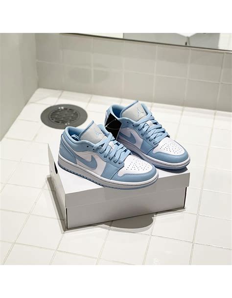 Nike Wmns Air Jordan Low White Ice Blue Twoel