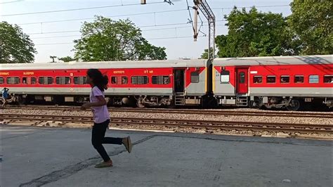 Champaran Satyagrah Express Arriving At Mankapur Junction Railway