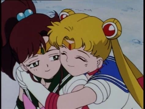 sailor moon hugs sailor jupiter  tatsunokoisthebest  deviantart