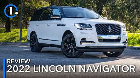 Black Lincoln Navigator 2022