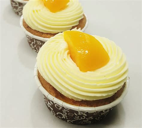 Lemon Cupcake With Cream Cheese Frosting Kuali