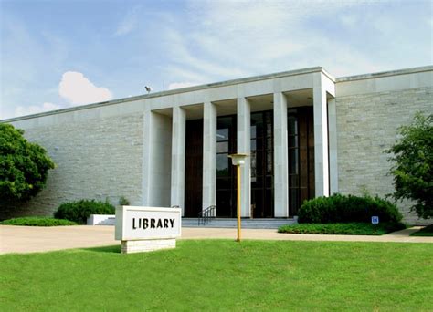 Abilene, Kansas: Eisenhower Presidential Library and Museum photo ...