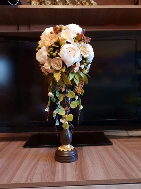 Экибаны из искусственных цветов для интерьера (65 фото) - красивые ...