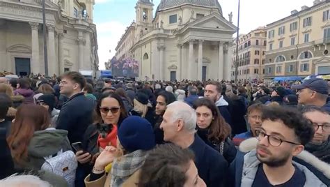 Le Lacrime Di Maria De Filippi E Mara Venier L Affetto Della Gente