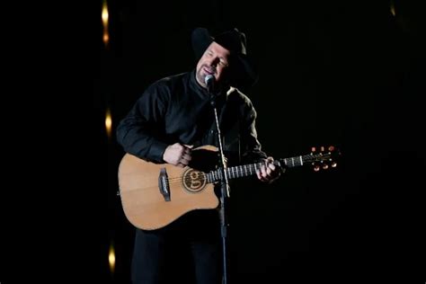 Ratings: Garth Brooks 'Live at Notre Dame' Got 8.9 Million Friends in Low Places for CBS - TheWrap