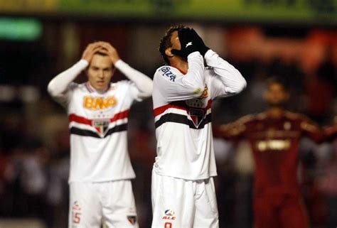 Rogério Ceni marca mas gol não evita derrota para o Fluminense SPFC