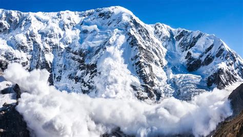 Norvegia Valanga Travolge Gruppo Di Escursionisti Italiani Un Morto