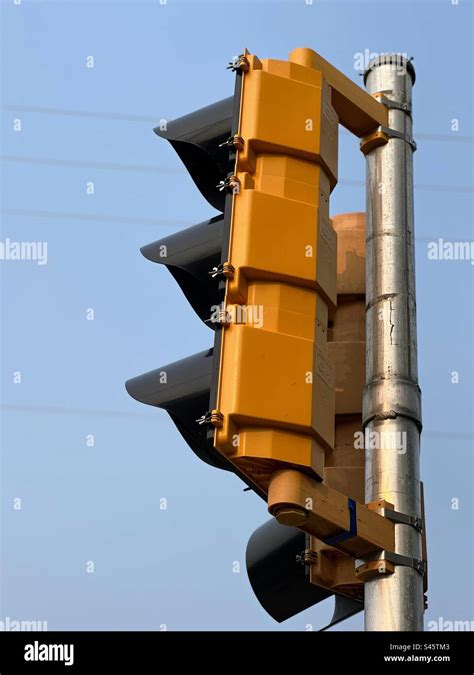 Traffic light, side view Stock Photo - Alamy