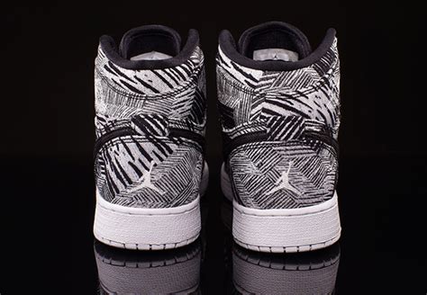 Air Jordan 1 Retro High Girls "BHM" - SneakerNews.com