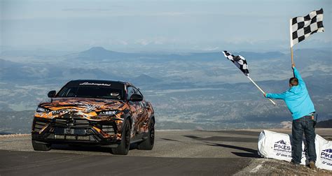 The New Lamborghini Urus Sets The Fastest Suv Record At Pikes Peak Visor