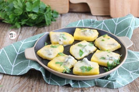 Crostini Di Polenta Con Gorgonzola