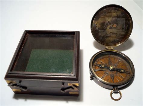 Antique Brass Maritime Titanic Compass With Black Wooden Box T Item