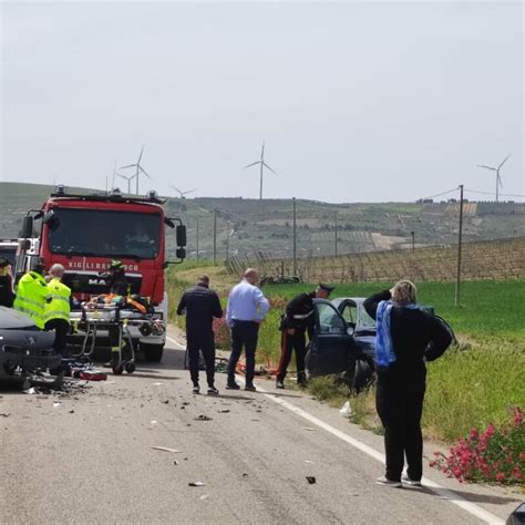 Sambuca Scontro Fra Due Auto Sulla Palermo Sciacca Un Morto E Quattro