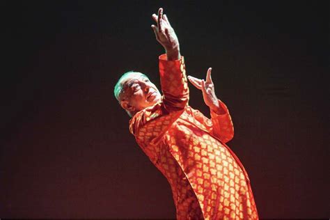 deboo delight obituary  contemporay dancer astad deboo