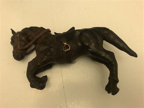 Figurine De Cheval En Cuir S En Vente Sur Pamono