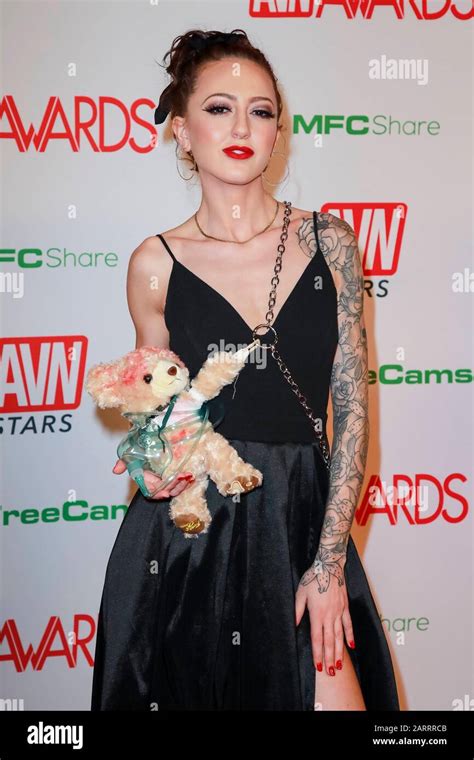 Kendra Cole Attends The 2020 Adult Video News Avn Awards At The Joint