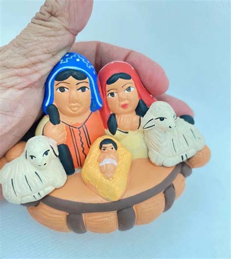 Jeenalavie Peruvian Nativity Scene Christmas Decor Handmade One