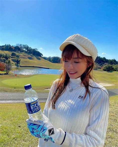 石関いづみさんのインスタグラム写真 石関いづみinstagram「☺︎･ My Favorite Water ⸝⋆⸝⋆ 毎日たくさん