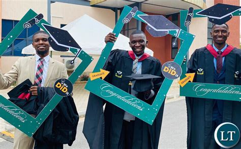 Zambia : Help develop Zambia, UNILUS graduates told