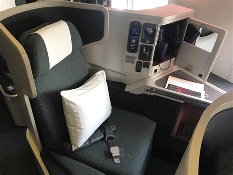 Cathay Pacific Premium Economy 777