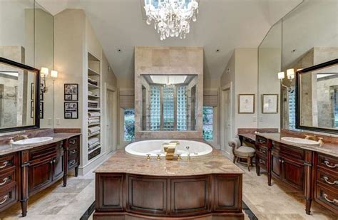 Luxurious Mansion Bathrooms Pictures Designing Idea