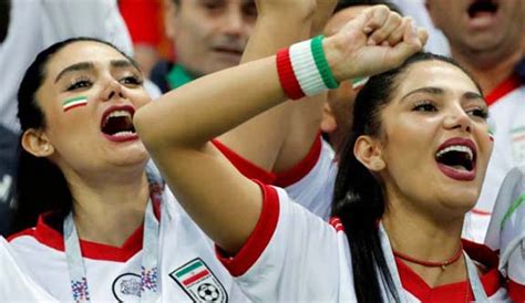 Iran Politics Club Iranian Sexy Soccer Babes Persian Football Fan Girls 4