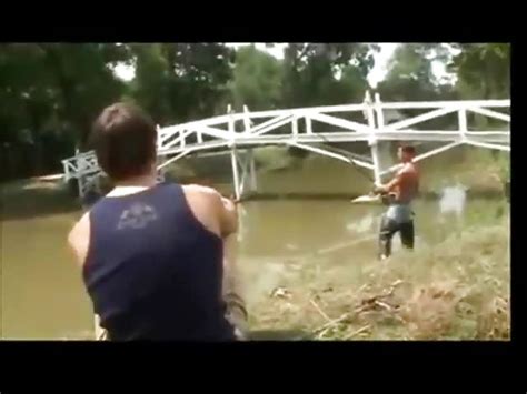 Pescador Se Folla A Un Caminante Al Lado Del R O Pichaloca