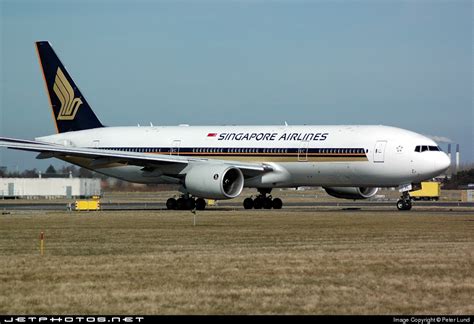 9V SVL Boeing 777 212 ER Singapore Airlines GoldenWingPix