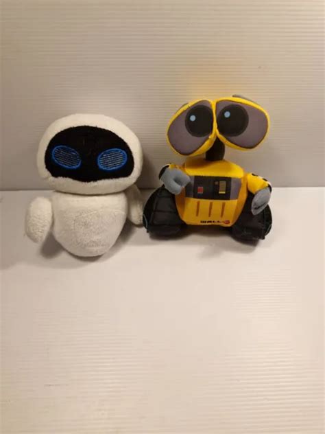 DISNEY PIXAR WALL E EVE Plush Soft Toy BRAND NEW WITH TAG 7 10