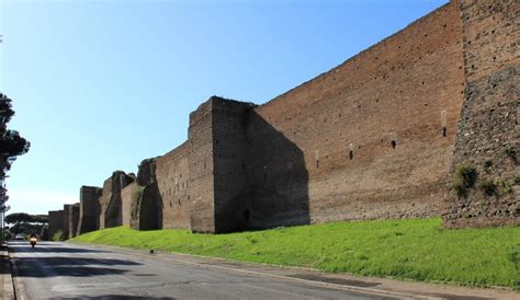 Aurelian Walls - Oldest.org