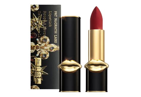 6 rouge lipstick shades for every makeup bag – Emirates Woman