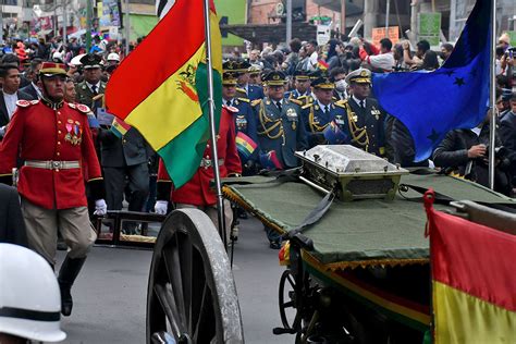 Bolivia insiste en su reclamo marítimo en la víspera del Día del Mar